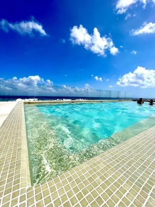 Comfortable Condo W/ City Views Rooftop Pool & Gym - 319 Musa Playa del Carmen 0*,  Mexiko