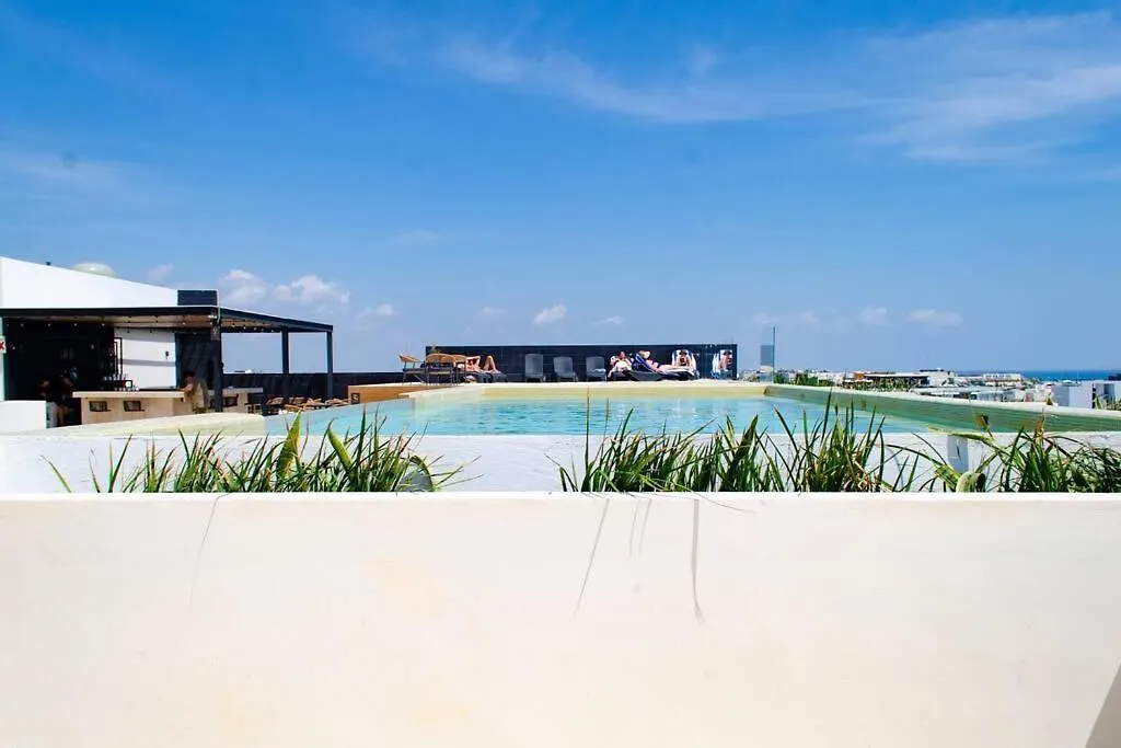 Appartamento Comfortable Condo W/ City Views Rooftop Pool & Gym - 319 Musa Playa del Carmen