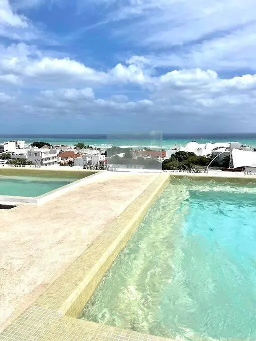 Comfortable Condo W/ City Views Rooftop Pool & Gym - 319 Musa Playa del Carmen Messico