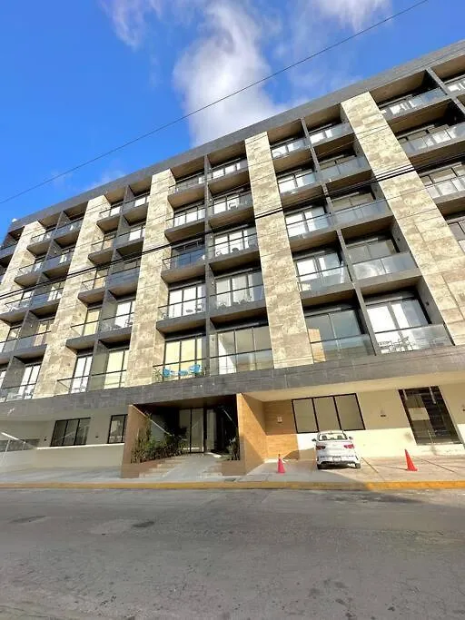 Comfortable Condo W/ City Views Rooftop Pool & Gym - 319 Musa Playa del Carmen Mexiko